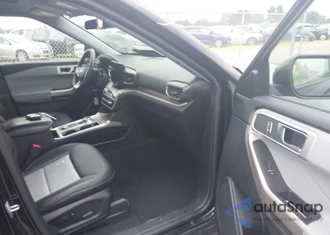 2023 Ford Explorer Xlt z USA, uszkodzony, nr VIN 1FMSK8DH2PGA88967